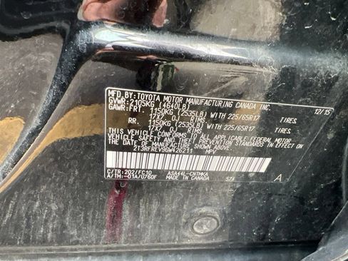 Used 2016 Toyota RAV4 XLE AWD/4WD image 4