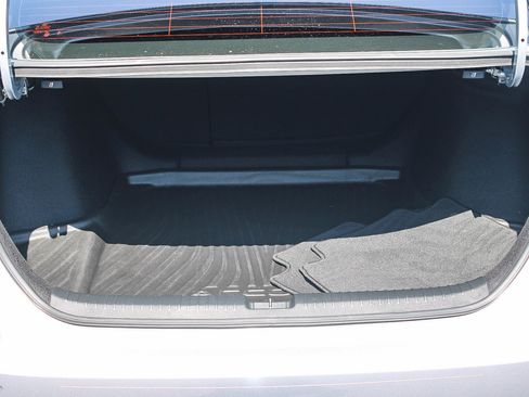 Used 2025 Honda Accord Sport image 26