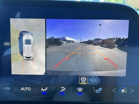 New 2026 Chevrolet Equinox EV LT image 13