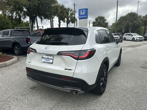 Used 2024 Honda HR-V Sport image 6