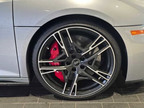 Used 2022 Audi R8 V10 performance image 11