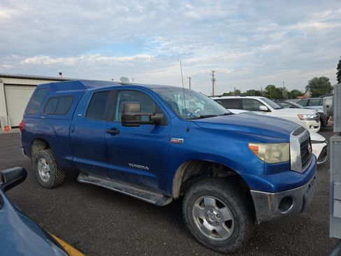 Used 2007 Toyota Tundra SR5 AWD/4WD image 1