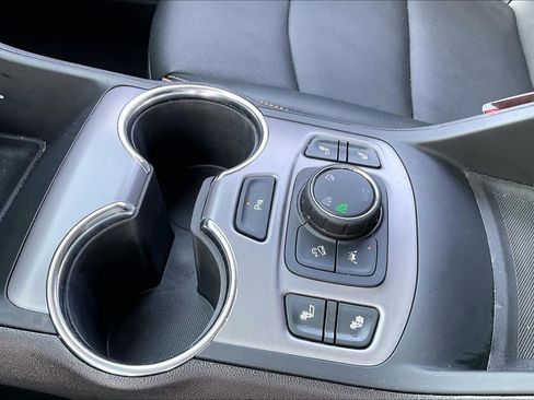 Certified 2024 GMC Terrain AT4 w/ Infotainment Package II AWD/4WD image 16
