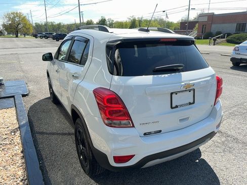 Used 2019 Chevrolet Trax LT w/ LT Convenience Package AWD/4WD image 5