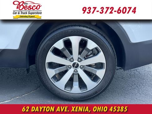 Used 2022 Kia Telluride S AWD/4WD image 6