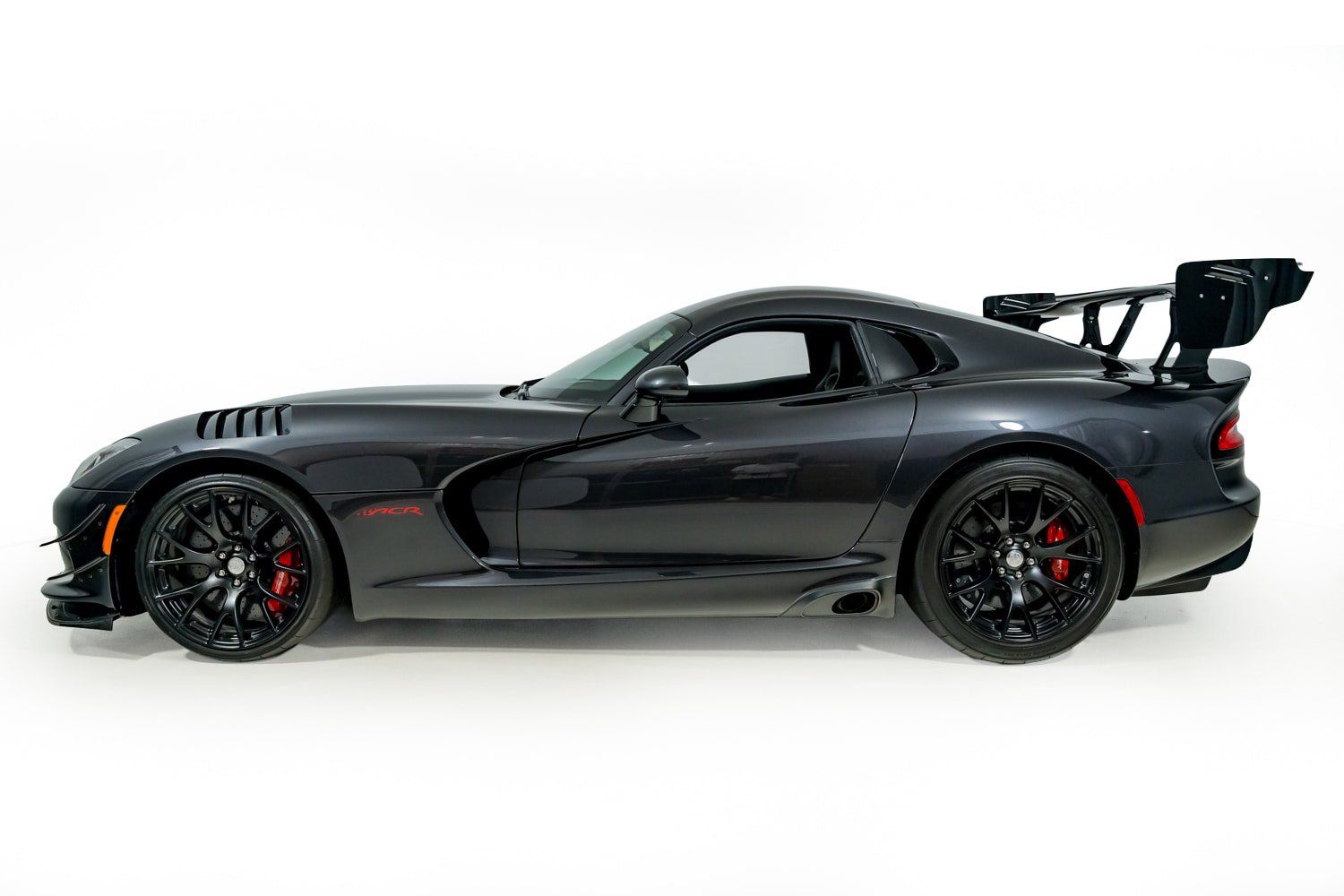 Used 2016 Dodge Viper GTC w/ ACR Package RWD image 3