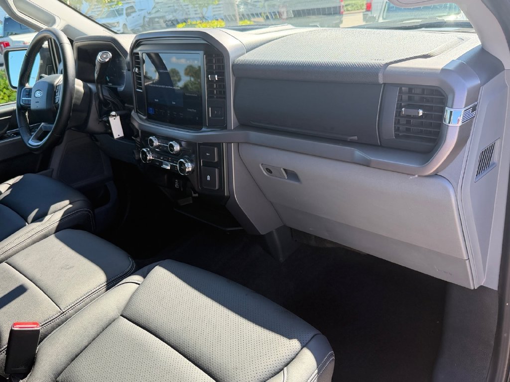 Used 2025 Ford F150 XLT w/ Equipment Group 301A Standard AWD/4WD image 17
