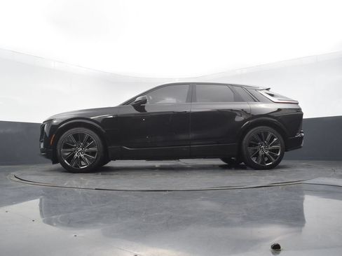 Certified 2024 Cadillac Lyriq Luxury AWD/4WD image 49