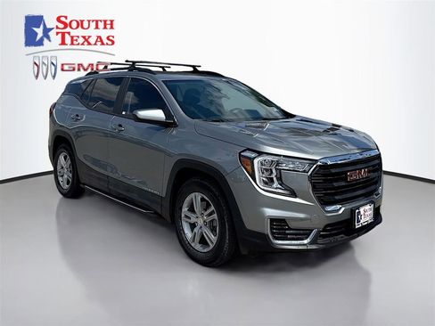 Used 2023 GMC Terrain SLE w/ Driver Convenience Package image 1