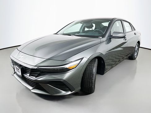 New 2026 Hyundai Elantra Blue FWD image 3