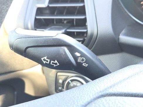 Used 2018 Ford Escape SE image 40