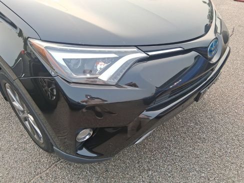 Used 2017 Toyota RAV4 Limited w/ Advanced Technology Package AWD/4WD image 11