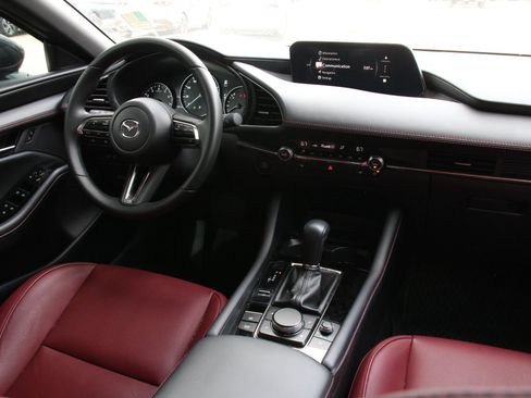 Used 2025 MAZDA MAZDA3 Carbon image 30