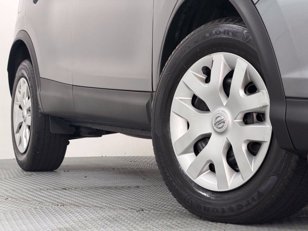 Used 2018 Nissan Rogue Sport S FWD image 17