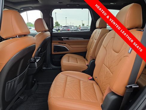 Used 2025 Kia Telluride SX Prestige X-Line AWD/4WD image 11