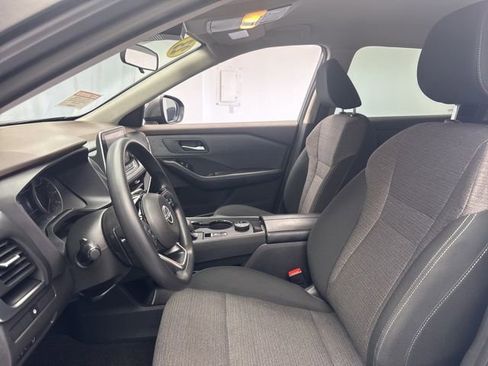 Used 2023 Nissan Rogue SV image 8