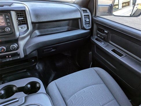 Used 2022 RAM 2500 Tradesman w/ Chrome Appearance Group image 17