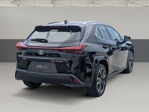 Used 2025 Lexus UX 300h AWD w/ Cold Area Package image 11