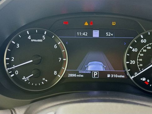 Certified 2025 INFINITI QX50 Sport image 16