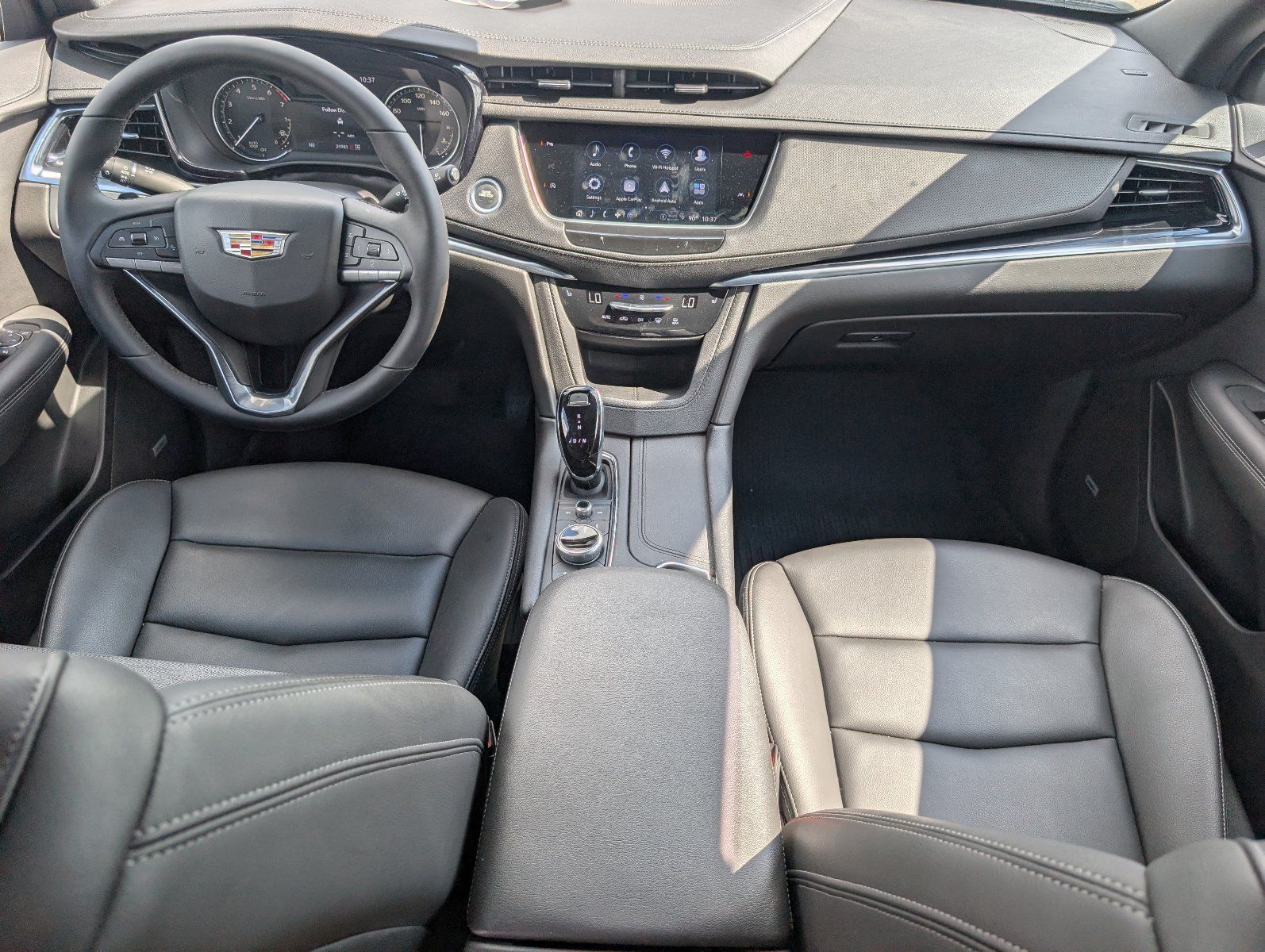 Certified 2024 Cadillac XT6 Luxury w/ LPO, Floor Liner Package AWD/4WD image 30