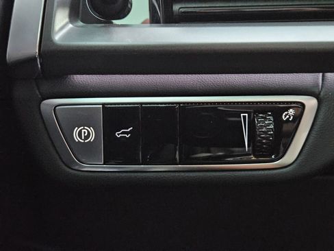 New 2026 Cadillac Vistiq Sport image 21