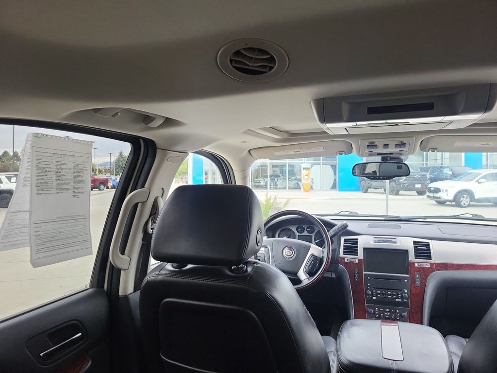 Used 2008 Cadillac Escalade AWD image 11