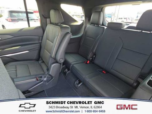 New 2026 Chevrolet Traverse High Country AWD/4WD image 12