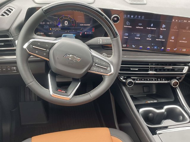 New 2027 Chevrolet Traverse Z71 w/ Enhanced Driving Package AWD/4WD image 11