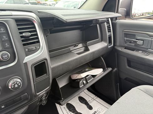 Used 2024 RAM 1500 Classic SLT AWD/4WD image 35