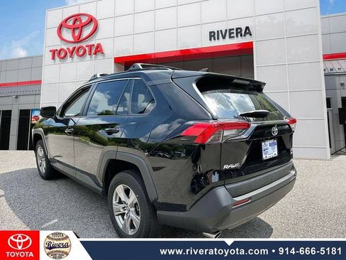 Used 2023 Toyota RAV4 XLE w/ Convenience Package AWD/4WD image 4