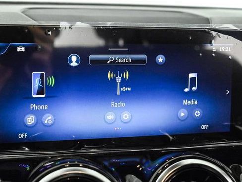 New 2026 Mercedes-Benz GLB 250 4MATIC image 14