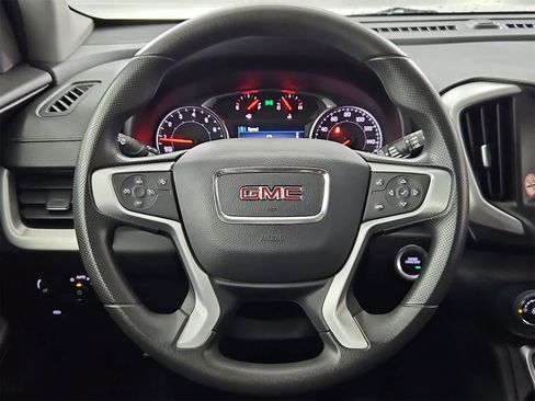 Used 2024 GMC Terrain SLE image 22