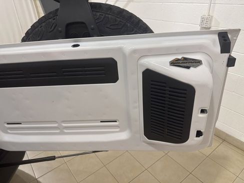 Used 2023 Ford Bronco Wildtrak image 24