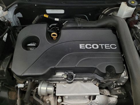 Used 2020 Chevrolet Equinox Premier w/ Premier Redline Edition image 30