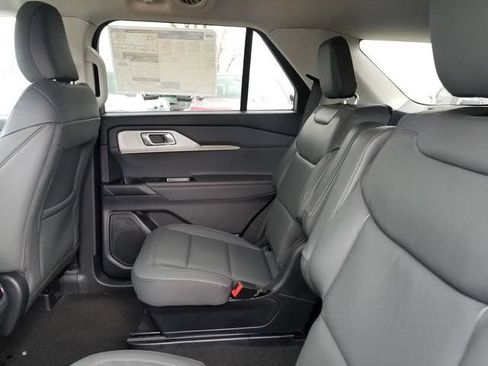 New 2026 Ford Explorer Active w/ Active Comfort Package AWD/4WD image 22