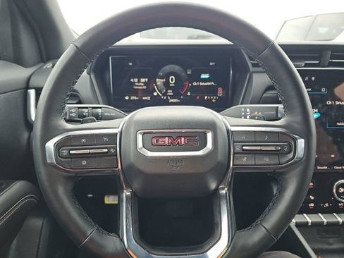 Used 2025 GMC Terrain Elevation AWD/4WD image 12