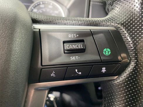 Used 2024 Mitsubishi Outlander SE image 15