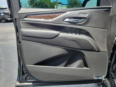 Certified 2023 Cadillac Escalade Sport Platinum AWD/4WD image 15