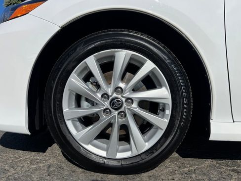 Used 2024 Toyota Camry LE image 8