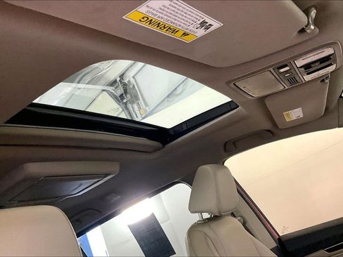 Used 2023 Honda Odyssey Touring image 23