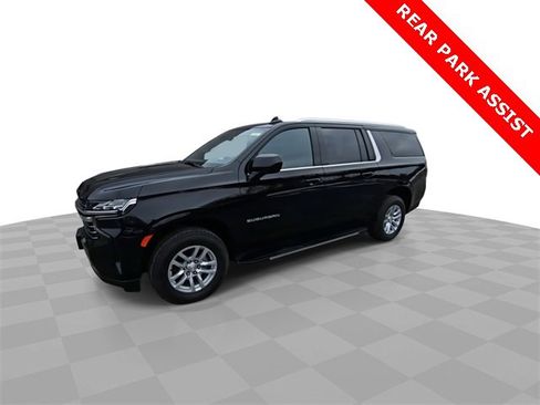 Used 2021 Chevrolet Suburban LT image 4