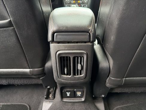 Used 2018 Jeep Compass Limited w/ Navigation Group image 22