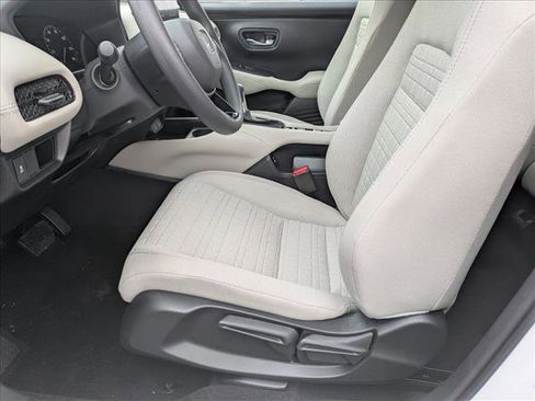 New 2026 Honda HR-V LX image 4