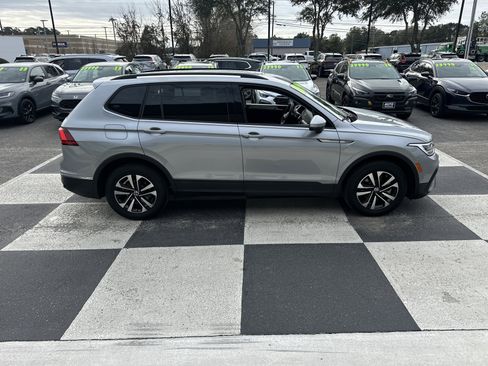 Used 2024 Volkswagen Tiguan S image 3
