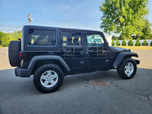 Used 2017 Jeep Wrangler Unlimited Sport w/ Quick Order Package 24S AWD/4WD image 15