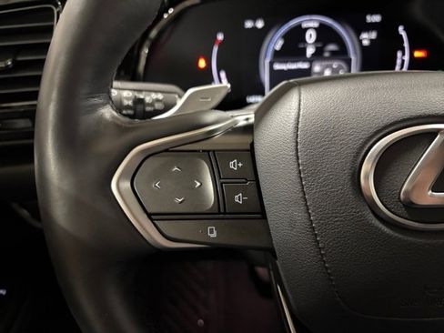 Used 2025 Lexus NX 300h AWD w/ Luxury Package image 15