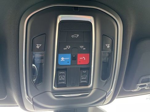 New 2026 Jeep Grand Cherokee L 4WD image 31