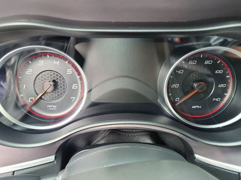 Used 2020 Dodge Charger SXT RWD image 22