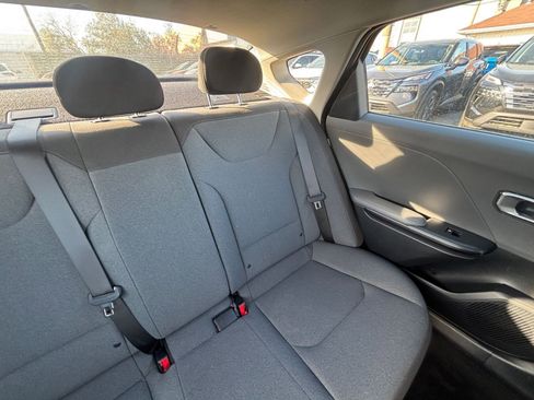 Used 2025 Kia K4 LXS image 38