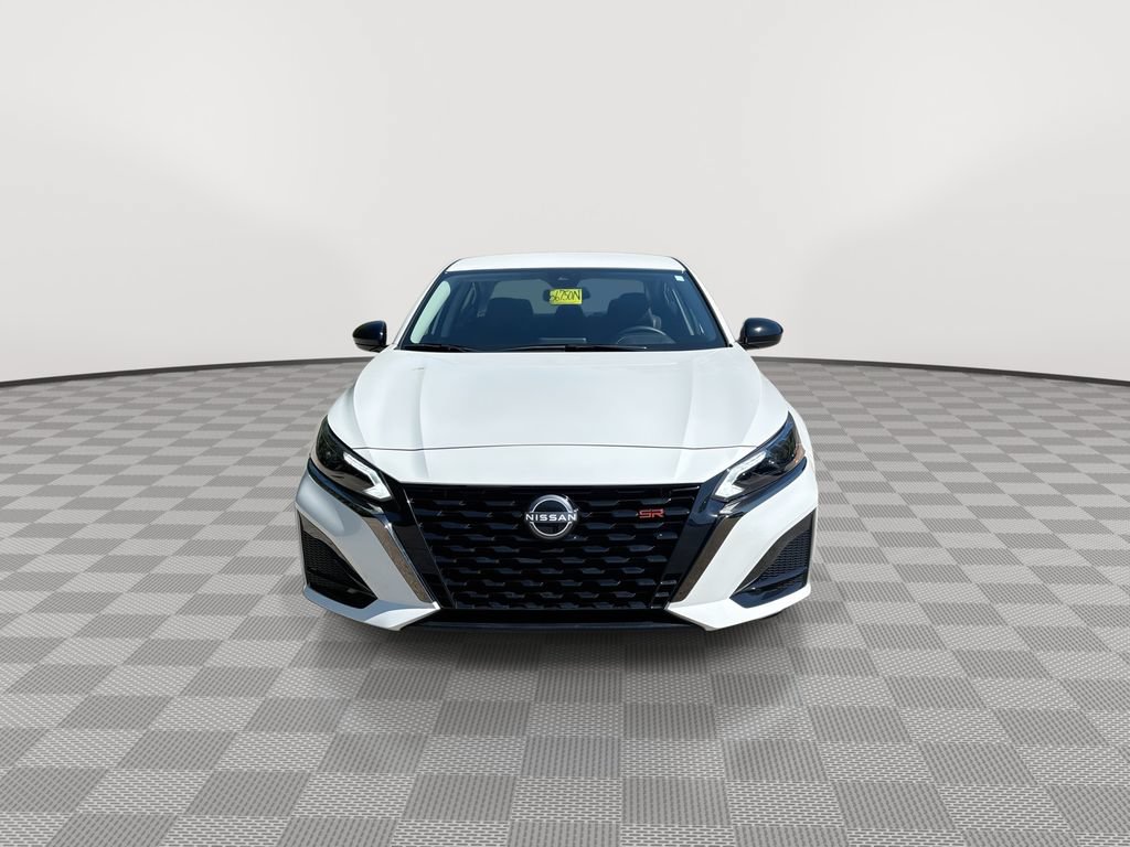 Certified 2025 Nissan Altima 2.5 SR FWD image 5